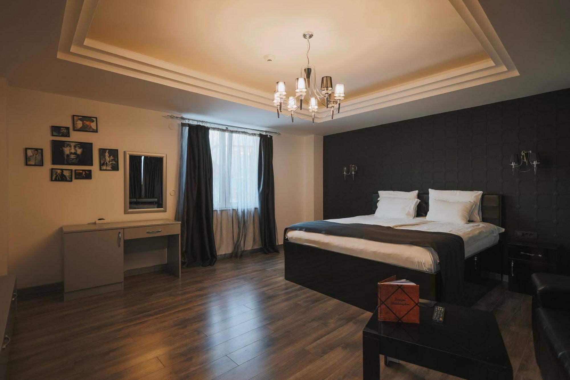 Mr.I Boutique Hotel & Bar Ohrid Esterno foto
