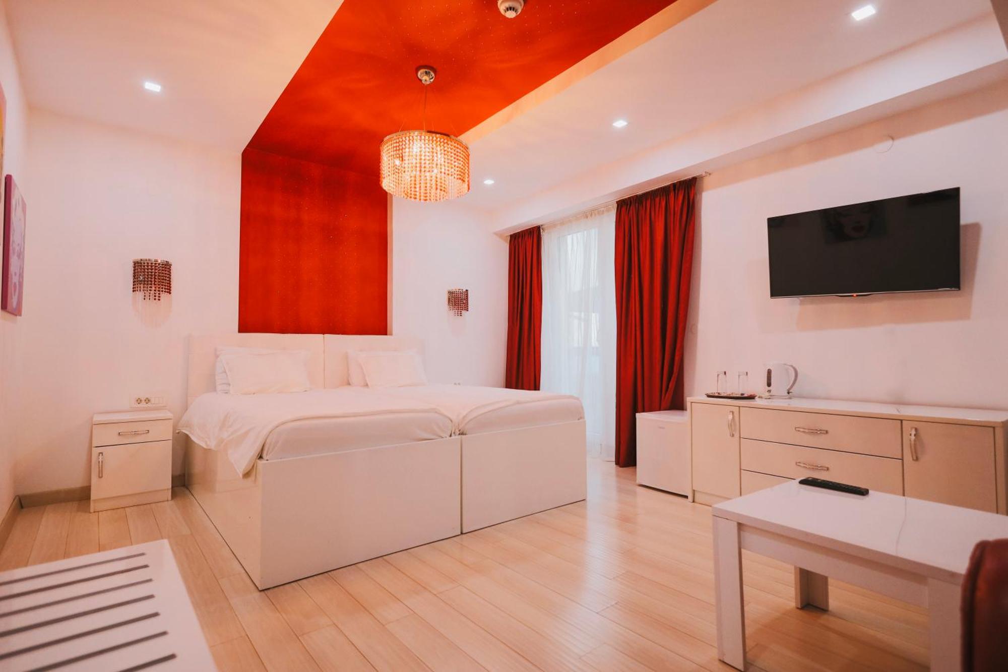 Mr.I Boutique Hotel & Bar Ohrid Esterno foto