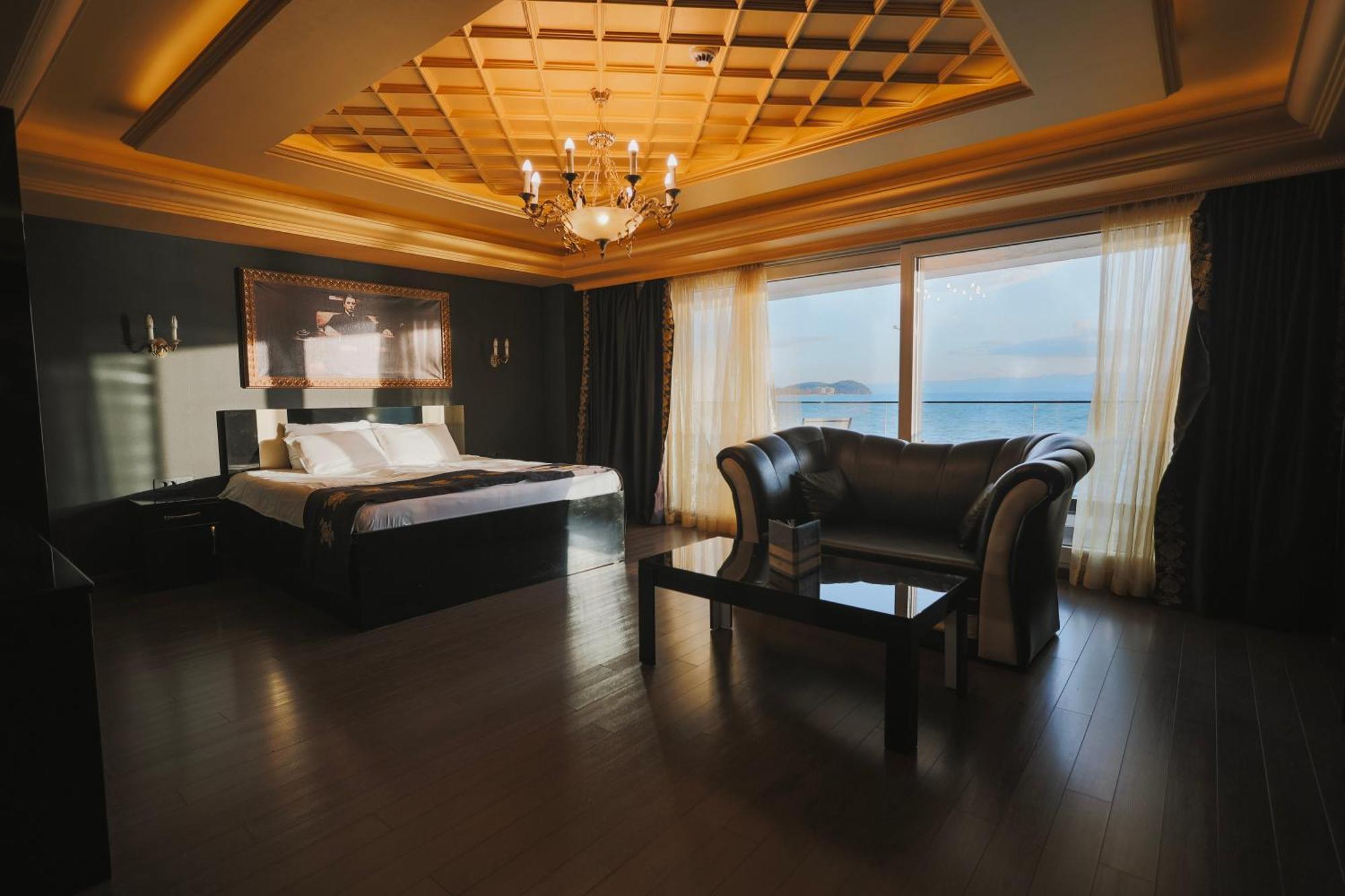 Mr.I Boutique Hotel & Bar Ohrid Esterno foto